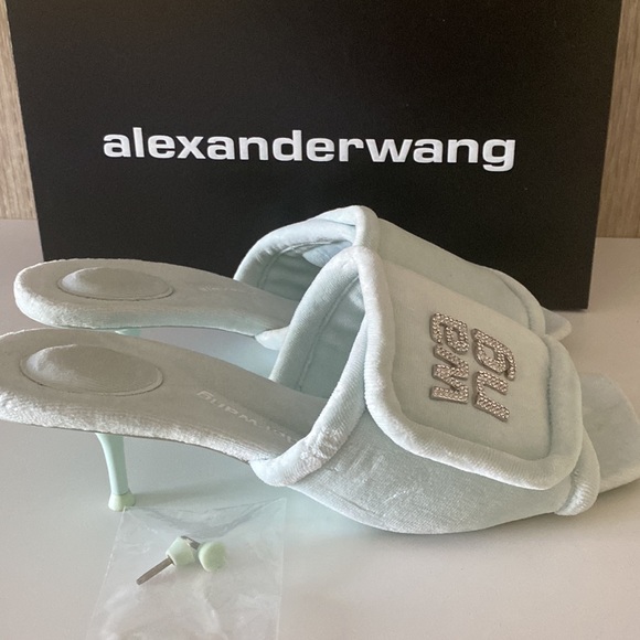 AUTHENTIC ALEXANDER WANG GREEN PADDED CRYSTAL LOGO JESSIE VELOUR HEELED SANDALS - Picture 6 of 8